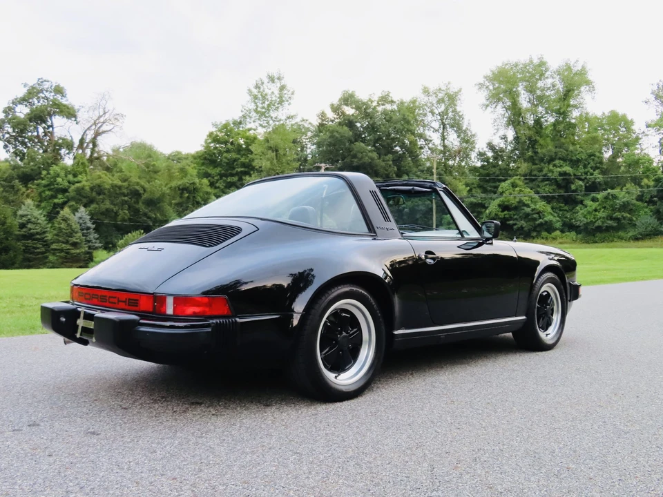 1983 Porsche 911 Carrera SC - Image 16 of 31