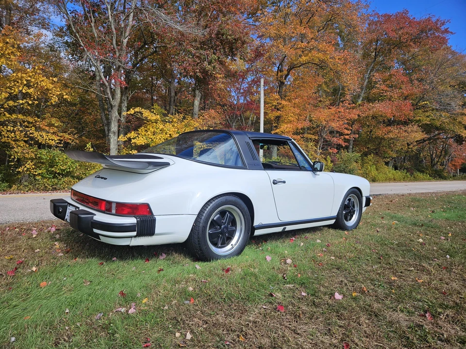 1984 Porsche 911 Carrera 3.2 - Image 14 of 31