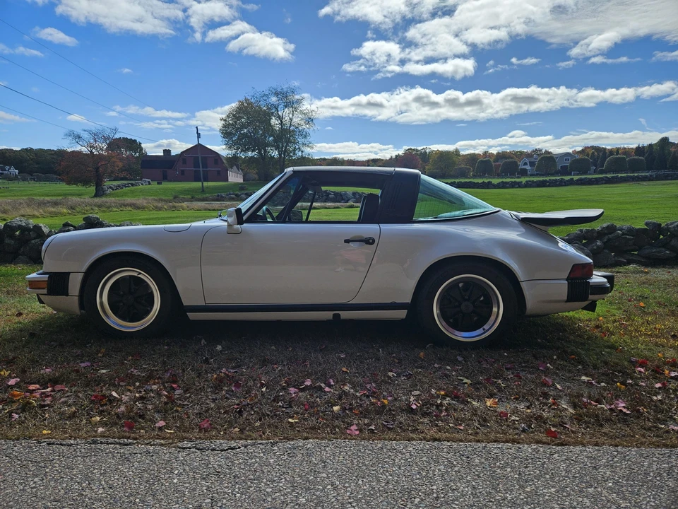 1984 Porsche 911 Carrera 3.2 - Image 7 of 31