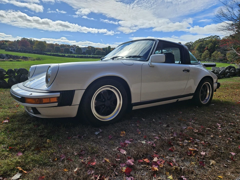 1984 Porsche 911 Carrera 3.2 - Image 3 of 31