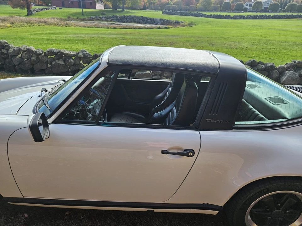 1984 Porsche 911 Carrera 3.2 - Image 24 of 31
