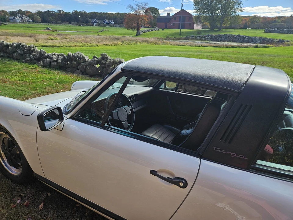 1984 Porsche 911 Carrera 3.2 - Image 26 of 31