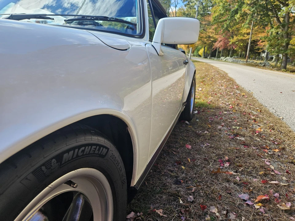 1984 Porsche 911 Carrera 3.2 - Image 21 of 31
