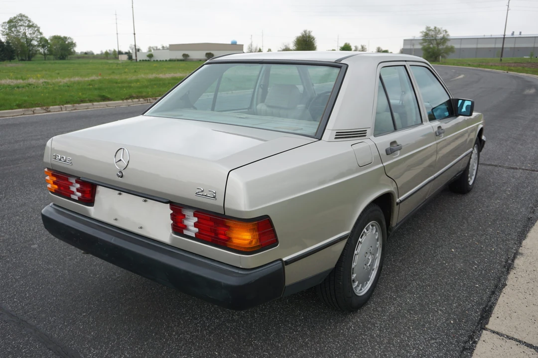 1985 Mercedes-Benz 190E - Image 20 of 31