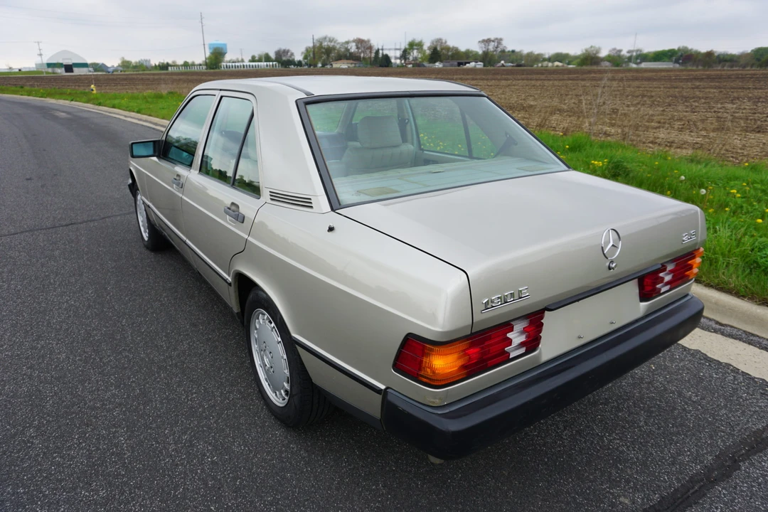 1985 Mercedes-Benz 190E - Image 14 of 31