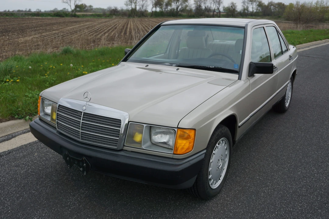 1985 Mercedes-Benz 190E - Image 2 of 31