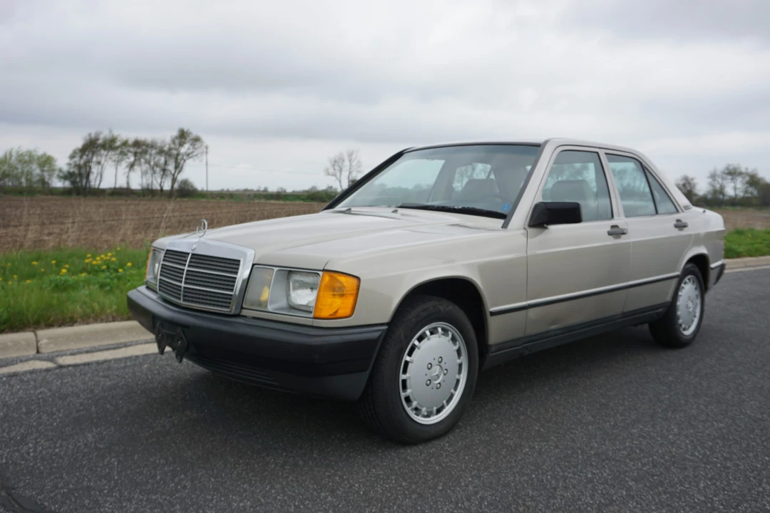 1985 Mercedes-Benz 190E - Image 5 of 31