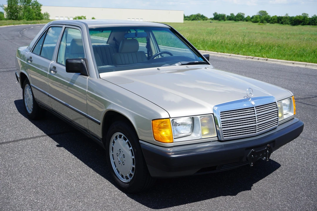 1985 Mercedes-Benz 190E - Image 30 of 31