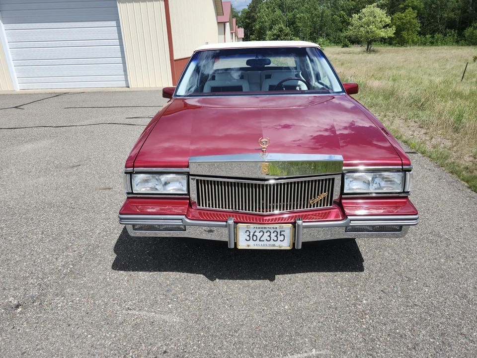 1987 Cadillac DeVille 6th Gen - Image 3 of 31