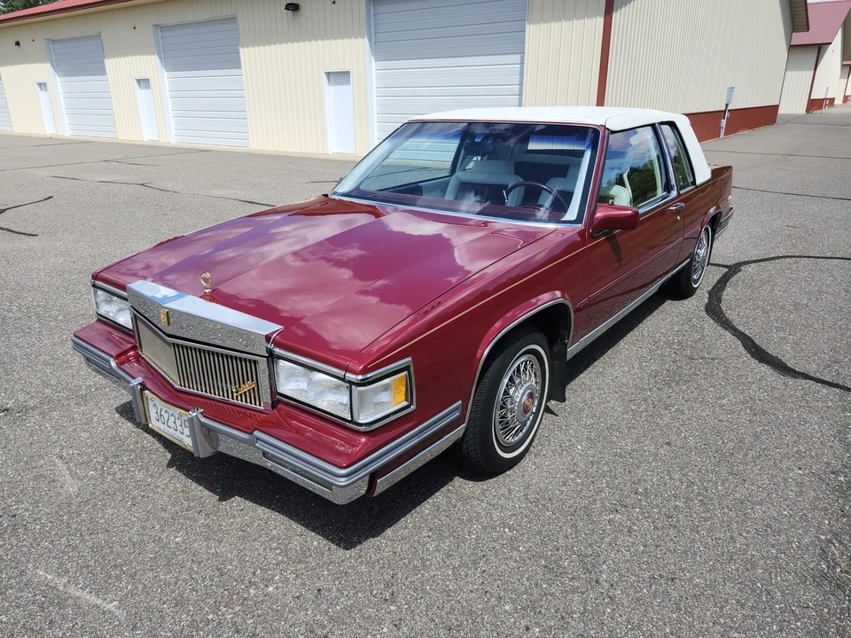 1987 Cadillac DeVille 6th Gen - Image 2 of 31