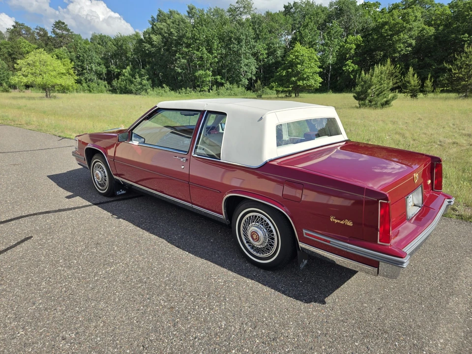 1987 Cadillac DeVille 6th Gen - Image 9 of 31