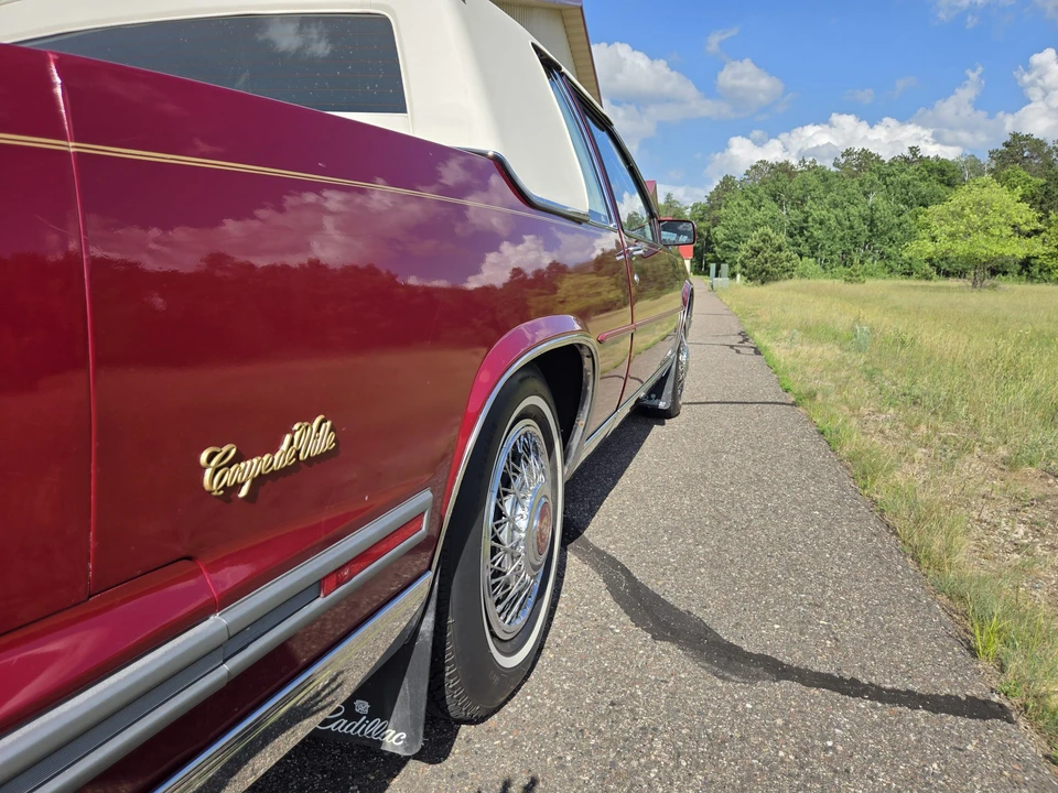1987 Cadillac DeVille 6th Gen - Image 15 of 31
