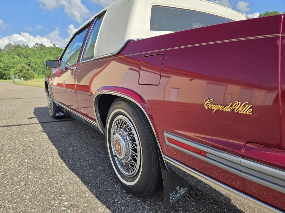 1987 Cadillac DeVille 6th Gen - Image 19 of 31