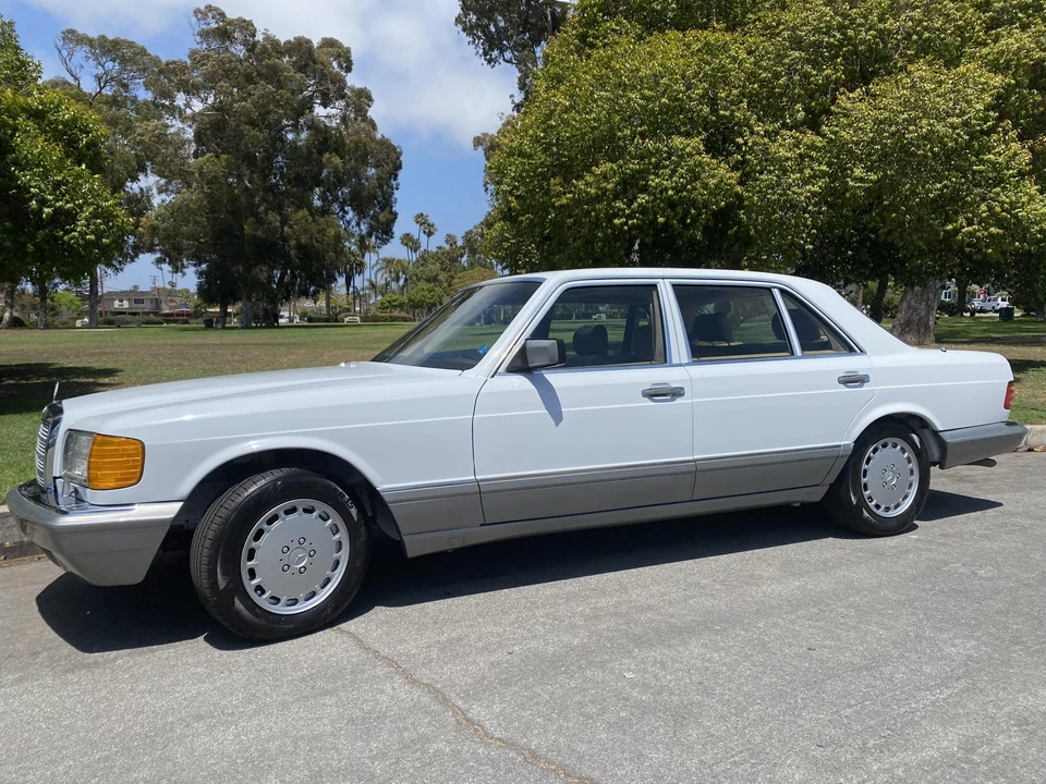 1987 Mercedes-Benz W126 S-Class Sedan - Image 5 of 31