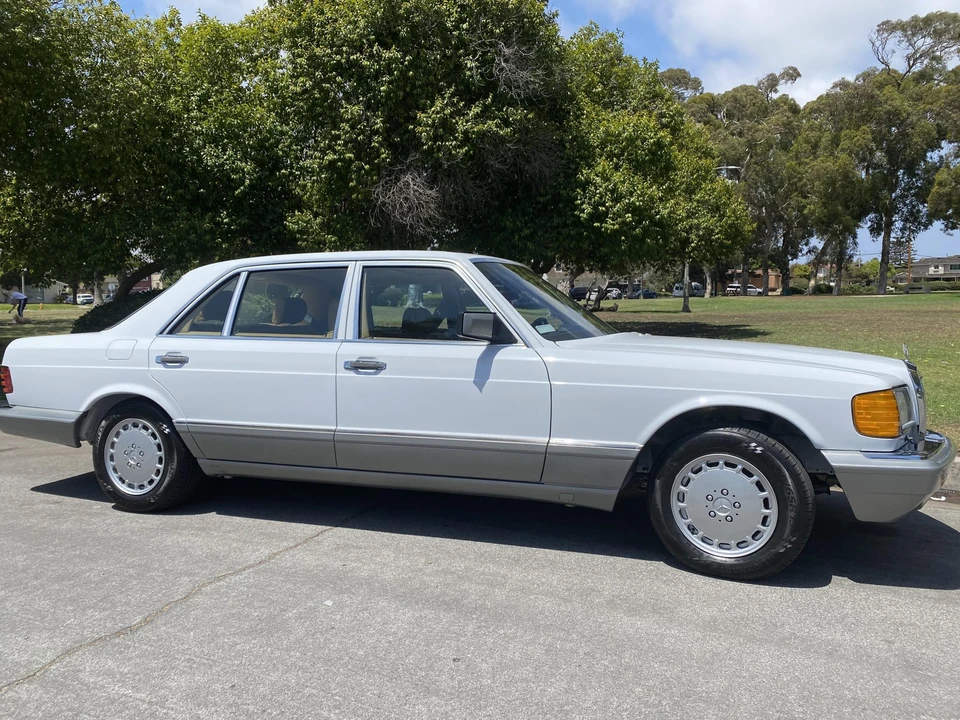 1987 Mercedes-Benz W126 S-Class Sedan - Image 13 of 31