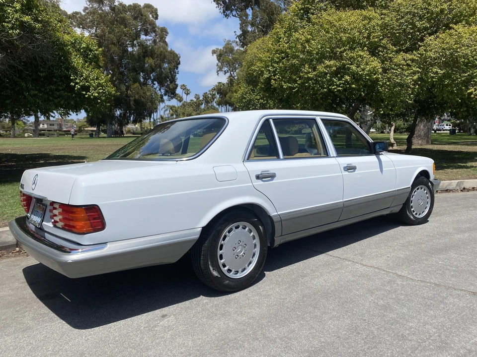 1987 Mercedes-Benz W126 S-Class Sedan - Image 11 of 31