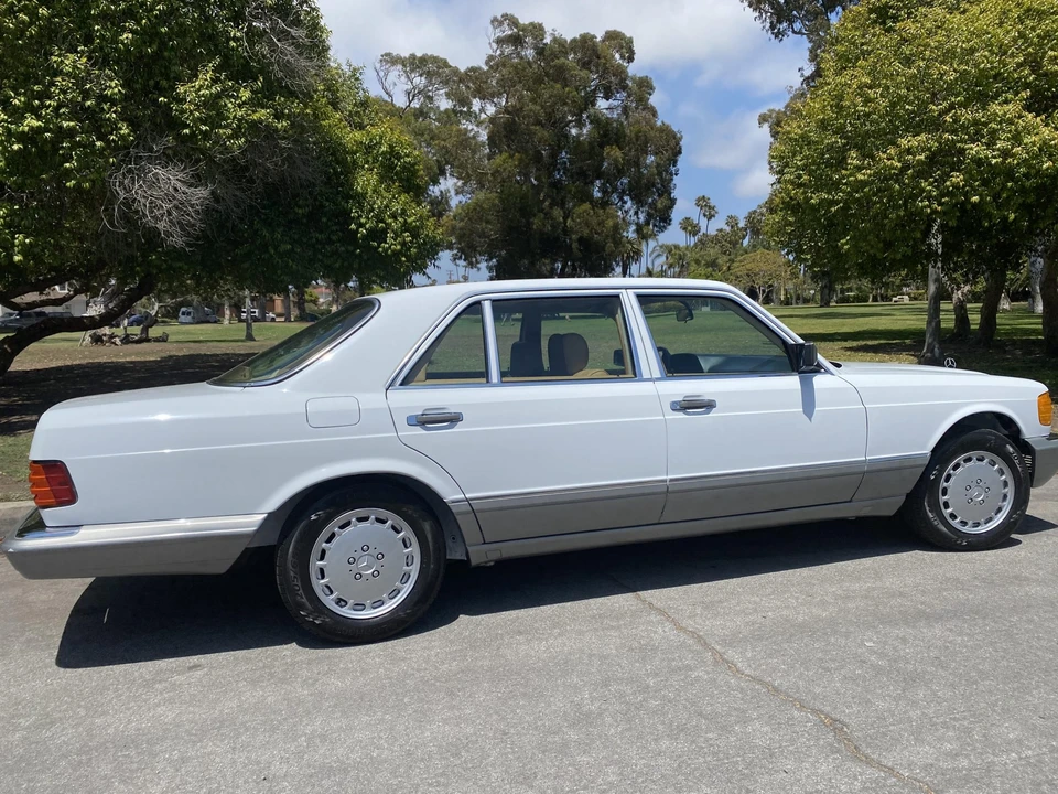 1987 Mercedes-Benz W126 S-Class Sedan - Image 12 of 31