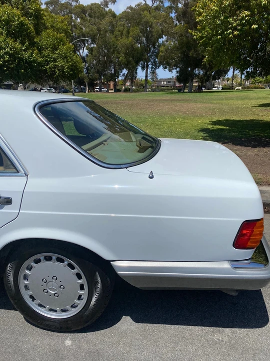 1987 Mercedes-Benz W126 S-Class Sedan - Image 30 of 31