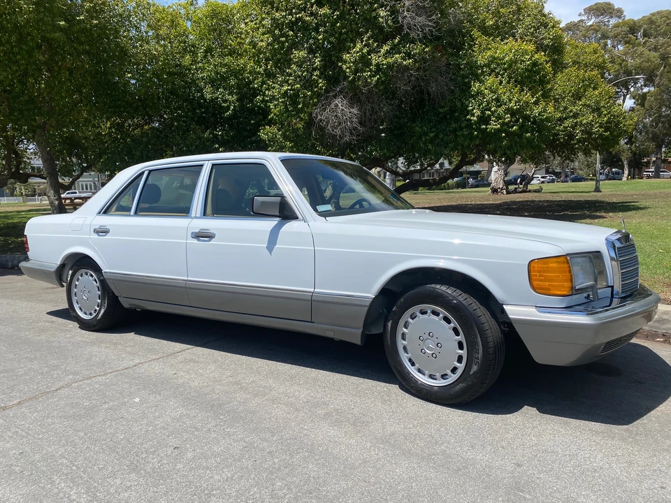 1987 Mercedes-Benz W126 S-Class Sedan - Image 14 of 31