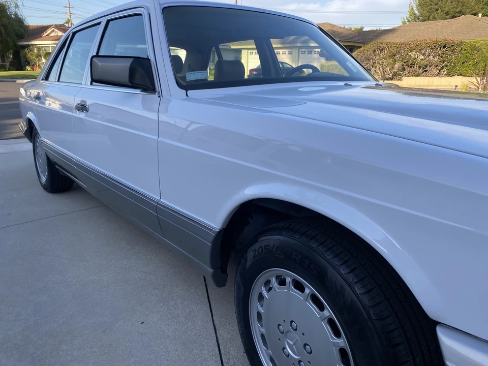 1987 Mercedes-Benz W126 S-Class Sedan - Image 25 of 31