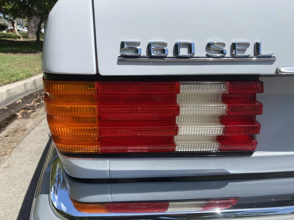 1987 Mercedes-Benz W126 S-Class Sedan - Image 31 of 31