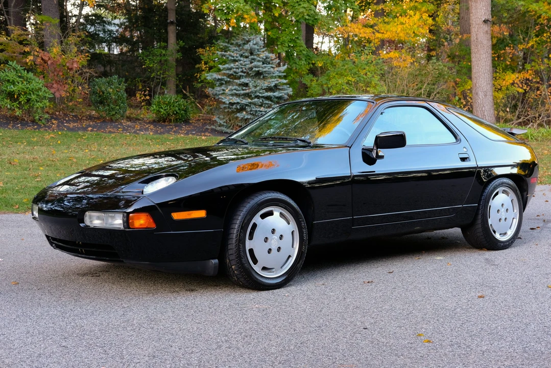 1987 Porsche 928 S4 - Image 8 of 31
