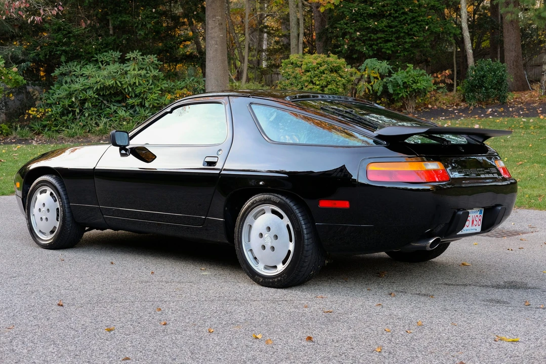 1987 Porsche 928 S4 - Image 16 of 31