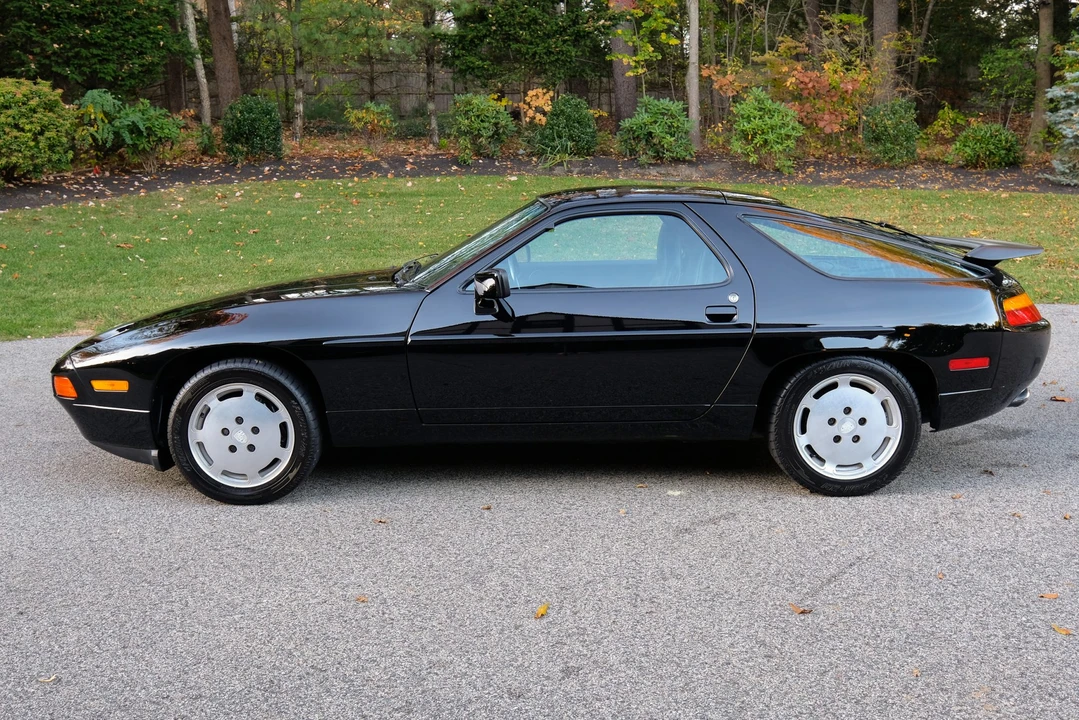 1987 Porsche 928 S4 - Image 12 of 31