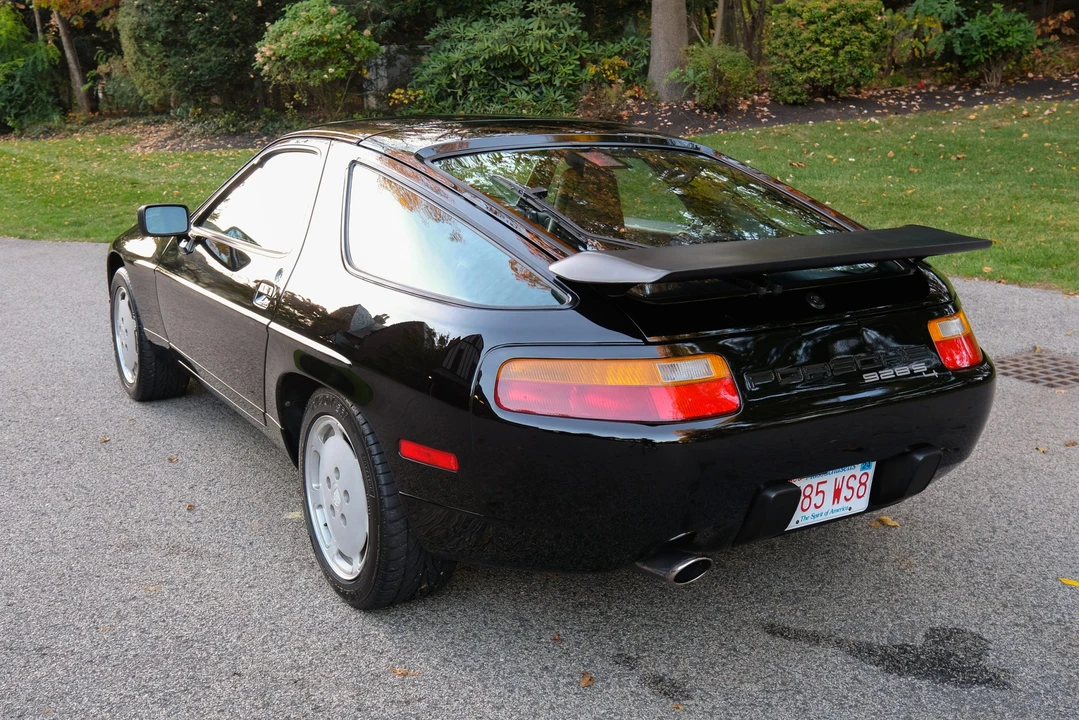 1987 Porsche 928 S4 - Image 18 of 31