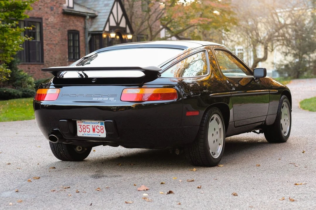1987 Porsche 928 S4 - Image 26 of 31