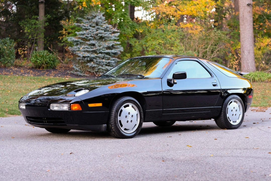 1987 Porsche 928 S4 - Image 7 of 31