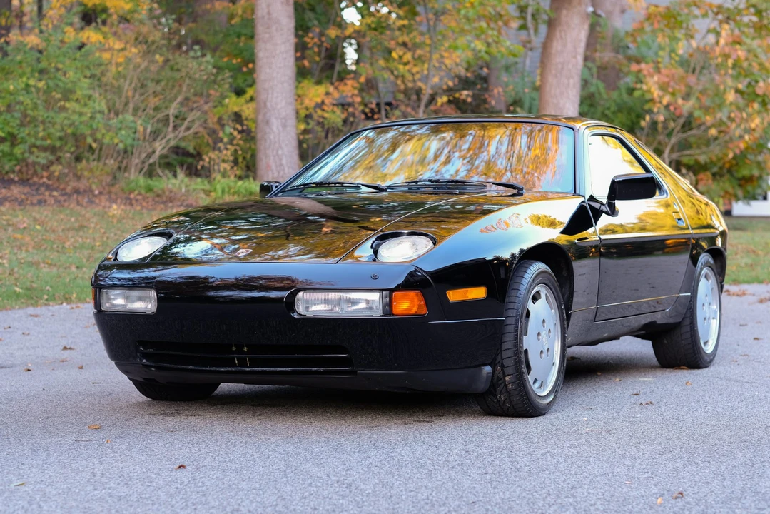 1987 Porsche 928 S4 - Image 2 of 31