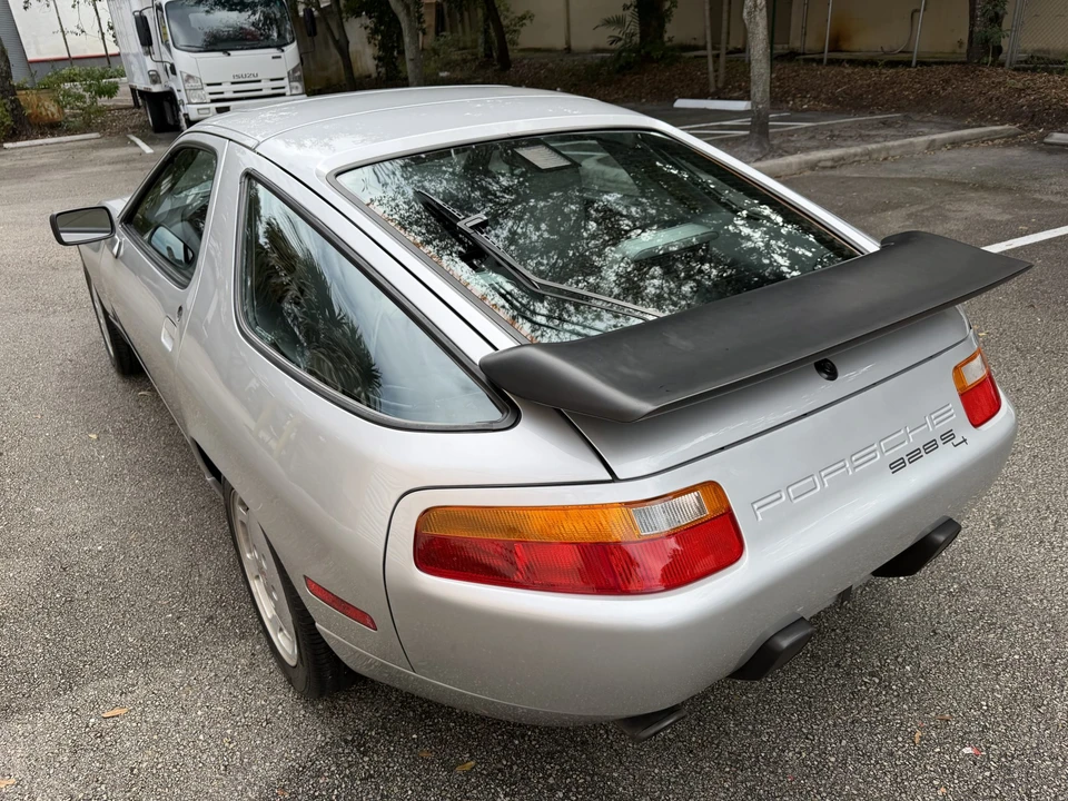 1987 Porsche 928 S4 - Image 9 of 31