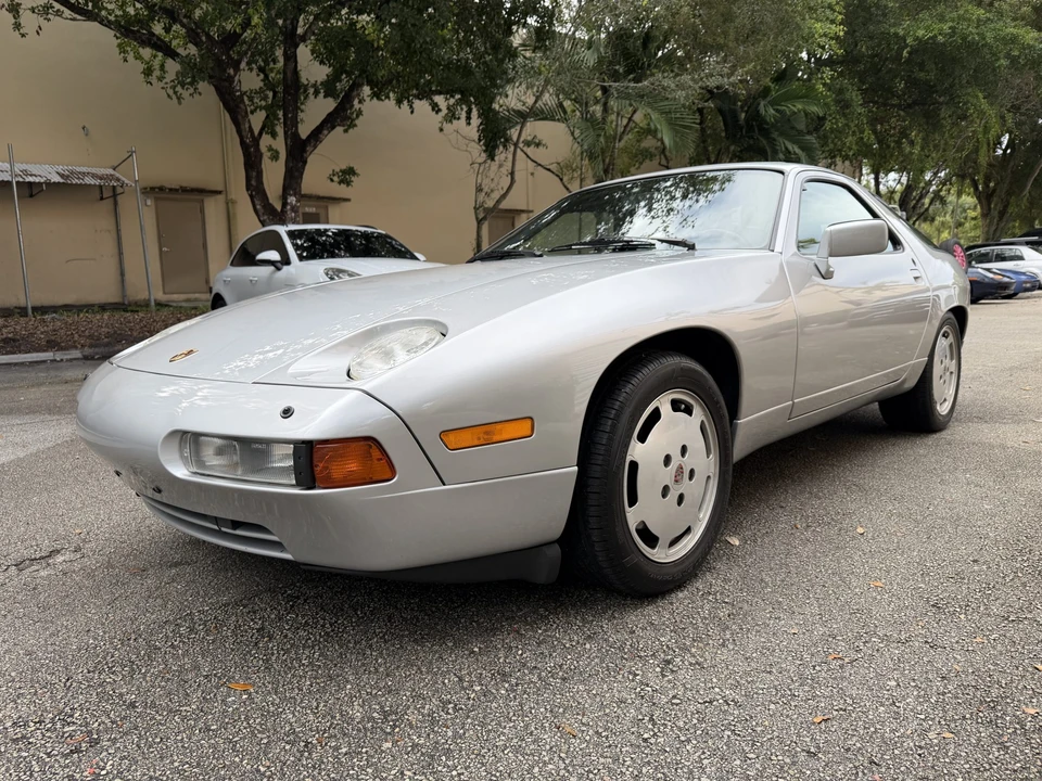 1987 Porsche 928 S4 - Image 12 of 31