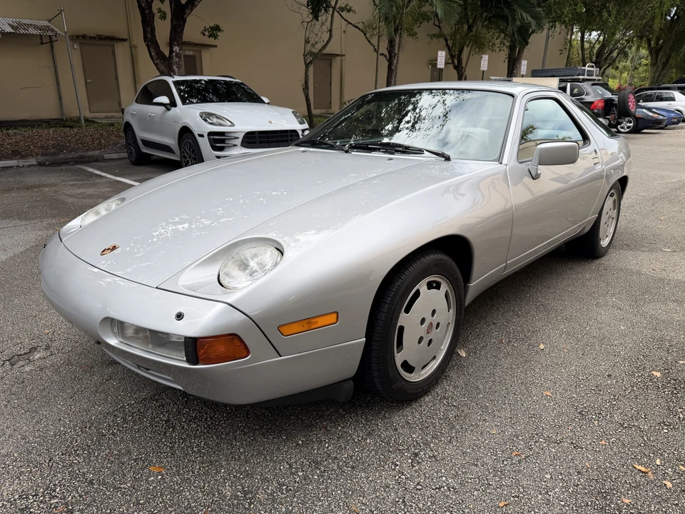 1987 Porsche 928 S4 - Image 13 of 31