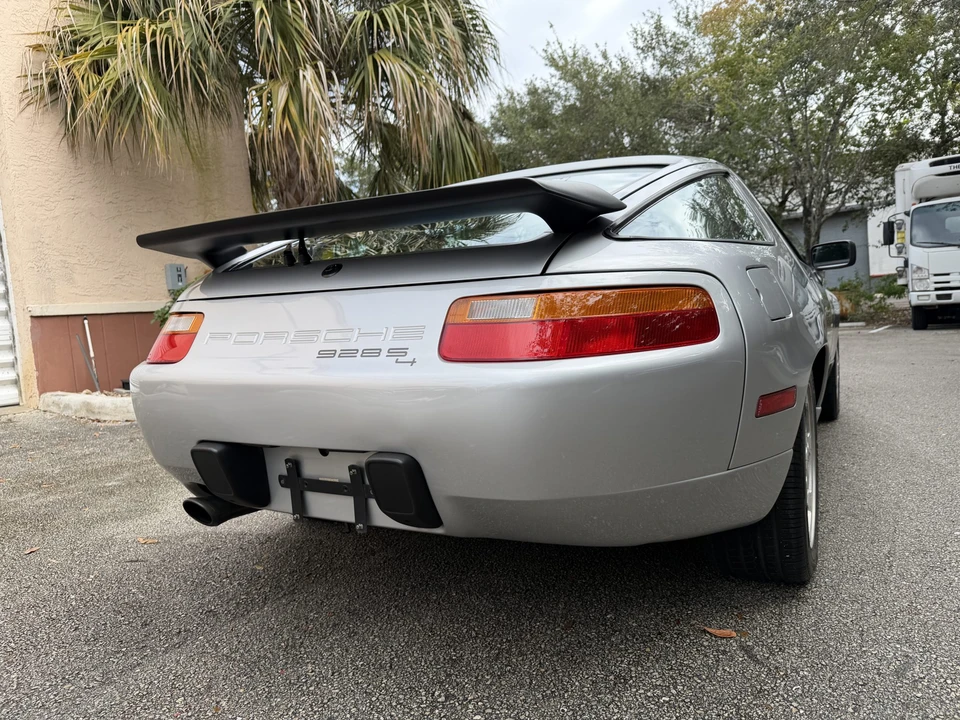 1987 Porsche 928 S4 - Image 23 of 31