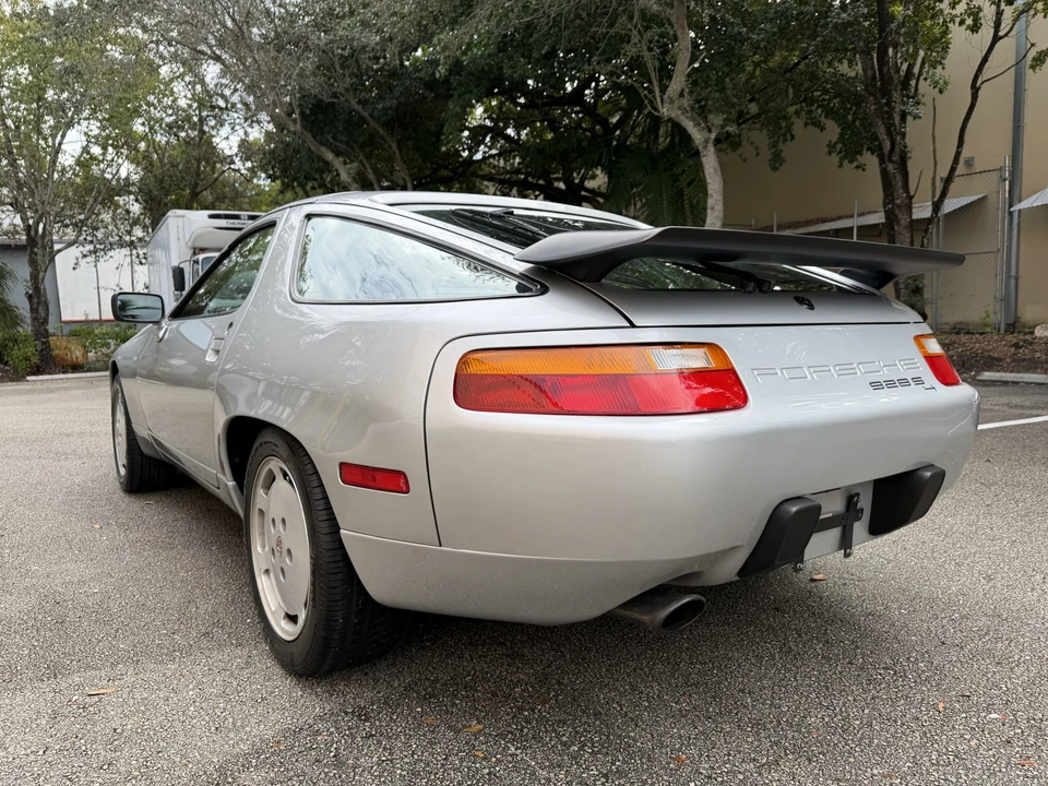 1987 Porsche 928 S4 - Image 25 of 31