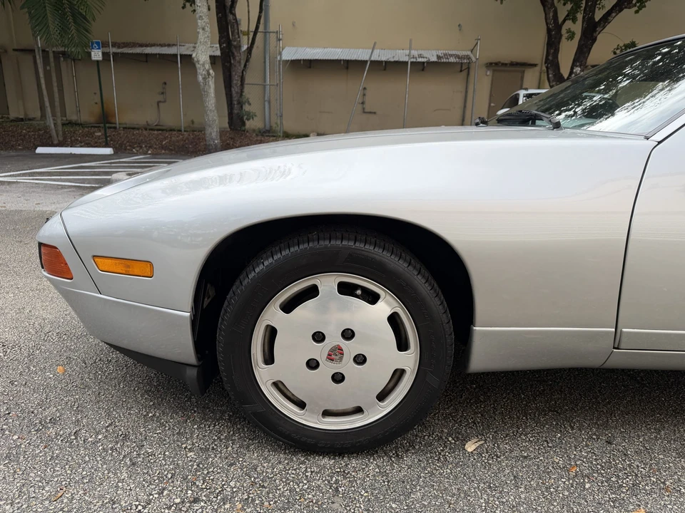 1987 Porsche 928 S4 - Image 26 of 31