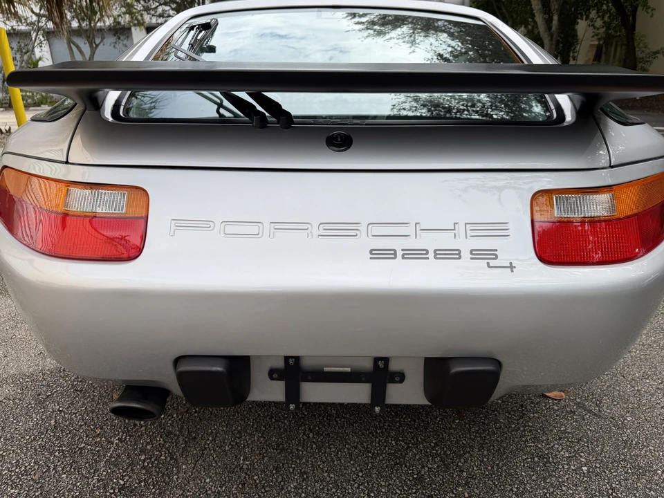 1987 Porsche 928 S4 - Image 29 of 31