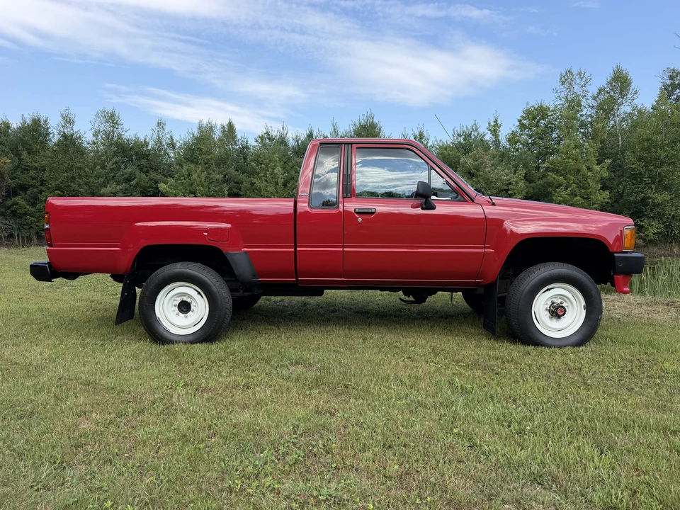 1987 Toyota Hilux 4th Gen - Image 7 of 31