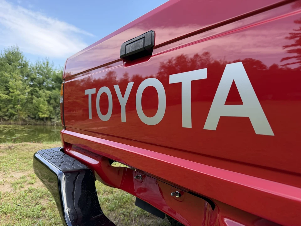 1987 Toyota Hilux 4th Gen - Image 25 of 31