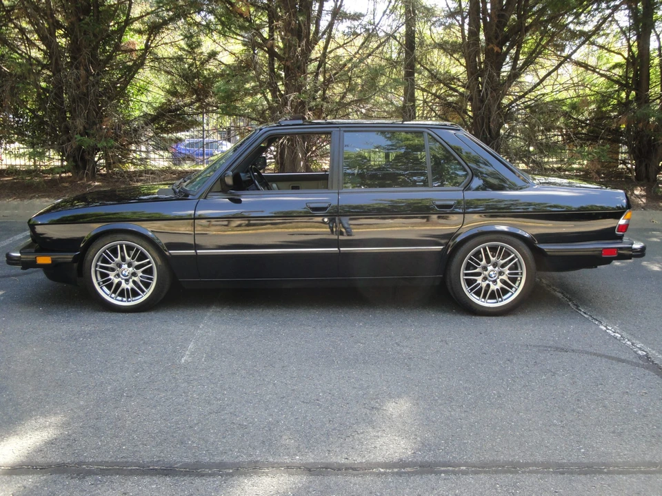 1988 BMW E28 5 Series - Image 10 of 31
