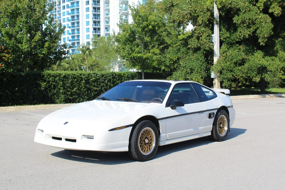 1988 Pontiac Fiero GT - Image 4 of 31