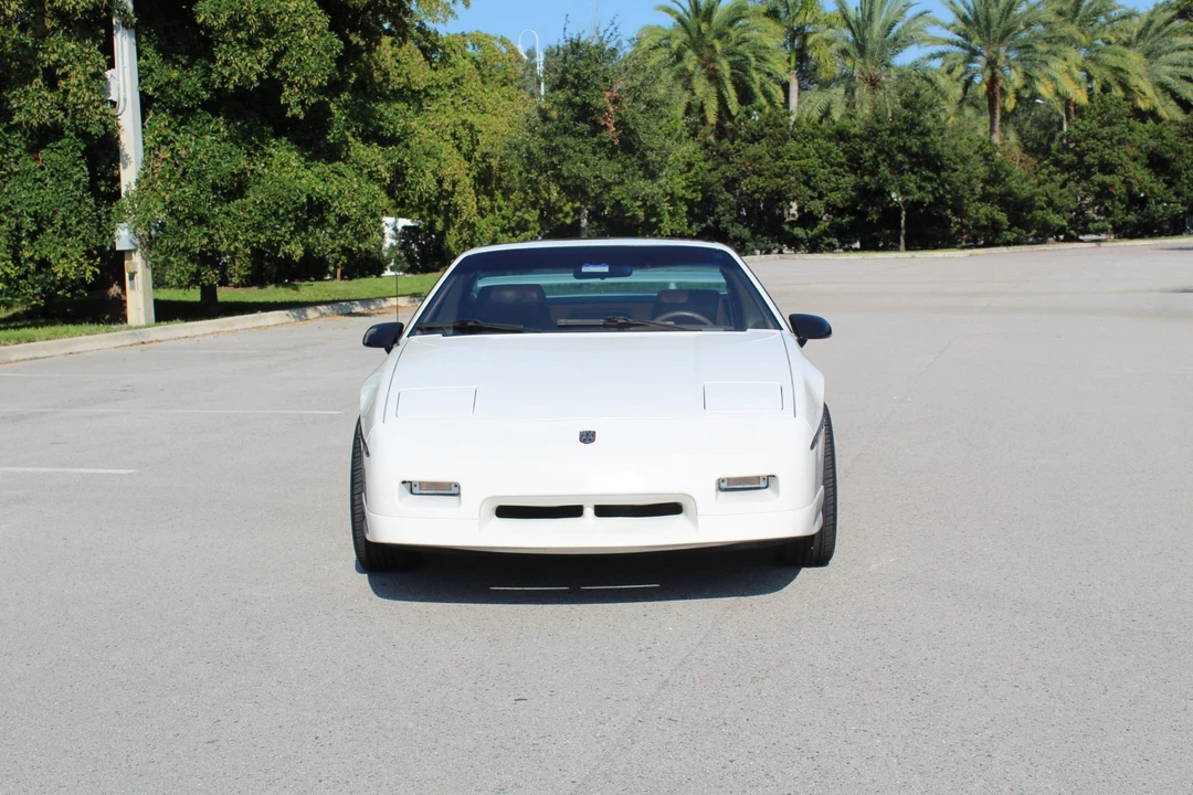 1988 Pontiac Fiero GT - Image 5 of 31