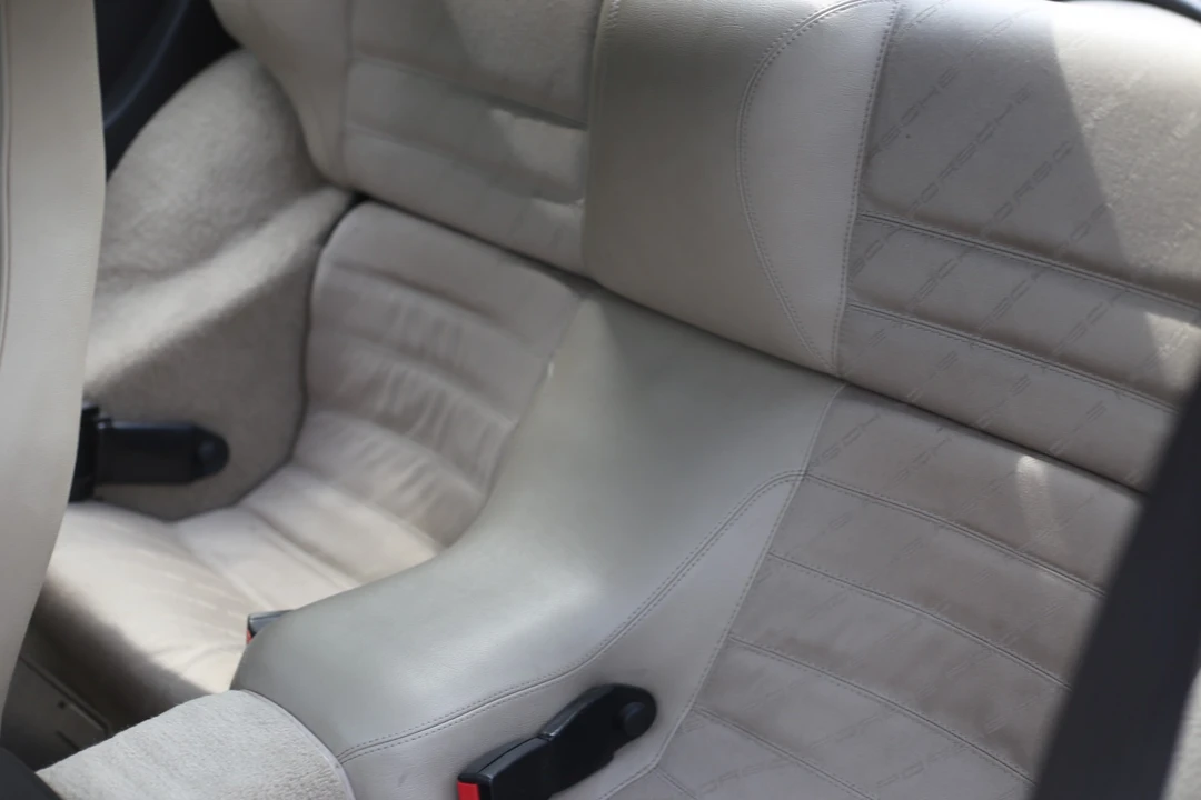 1988 Porsche 924 S - Image 27 of 31