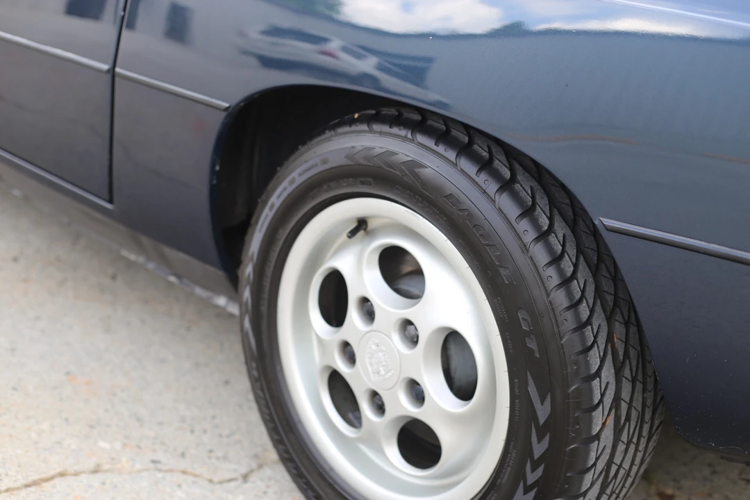 1988 Porsche 924 S - Image 17 of 31