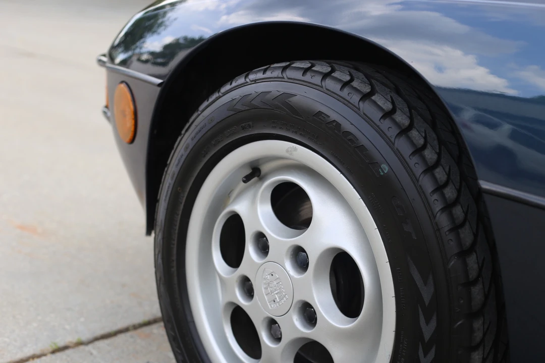 1988 Porsche 924 S - Image 18 of 31