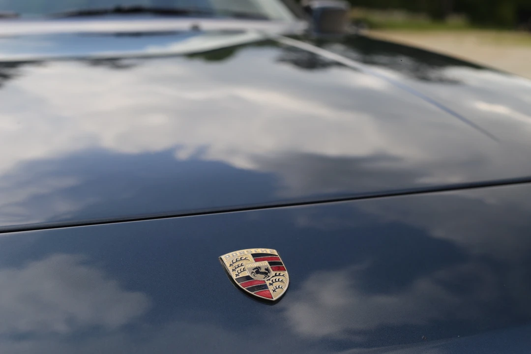 1988 Porsche 924 S - Image 7 of 31