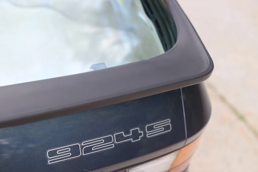 1988 Porsche 924 S - Image 9 of 31