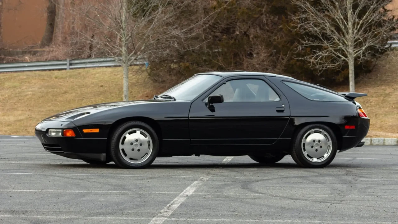 1988 Porsche 928 S4 - Image 6 of 6